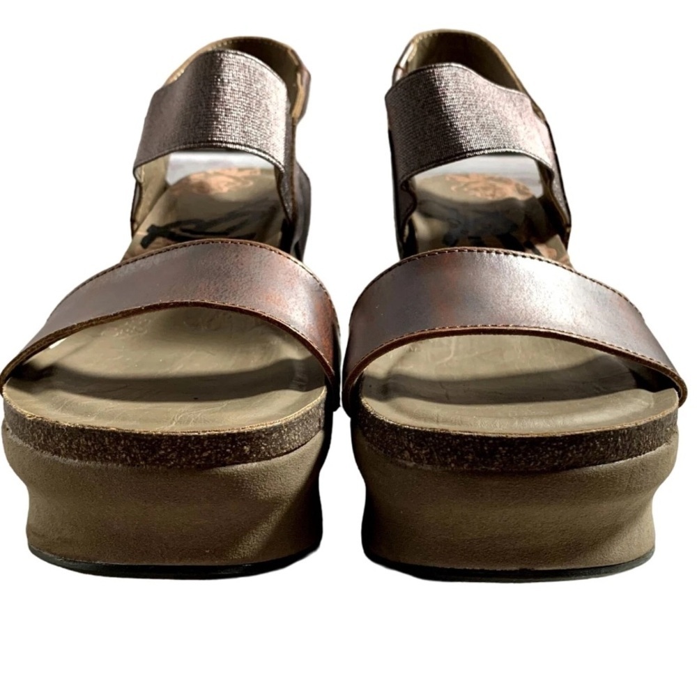 OTBT,Bushnell Wedge Sandals Womens 
Metallic Bronze Beige Leather,GUC,Size 7.5 - Picture 8 of 13